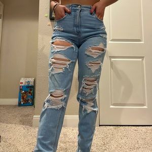 American Eagle Distressed skinny / straight / mom jean